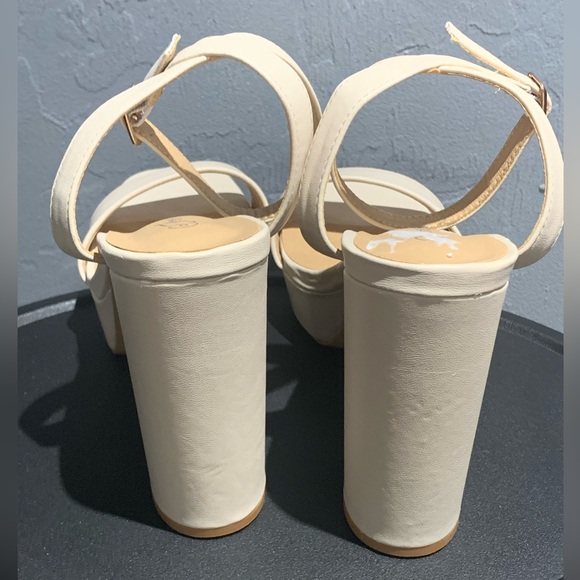 Forever Women's Chunky Block Platform High Heel Sandals SZ 9 - Picture 9 of 9